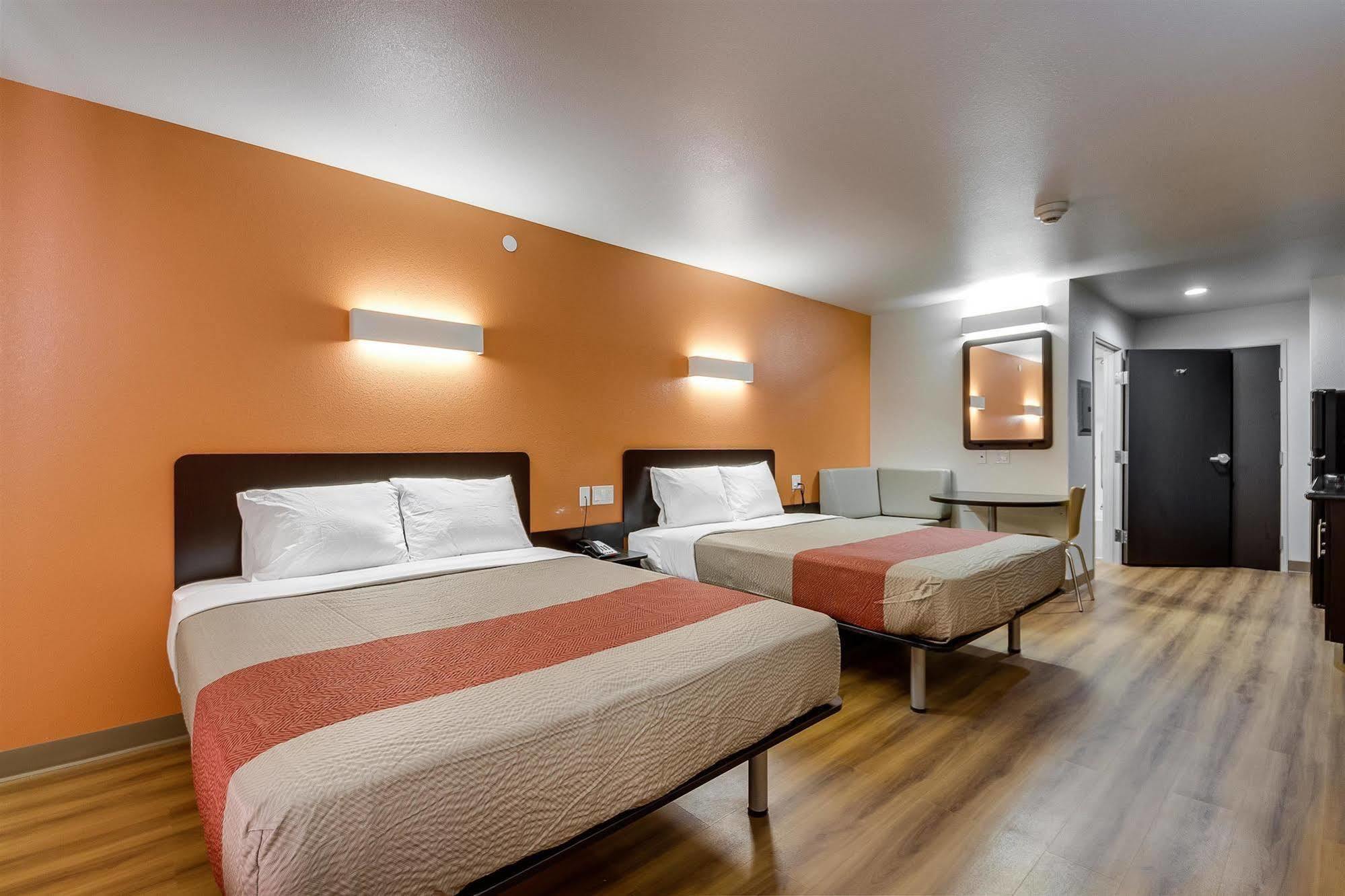 6-tulsa, Ok Hotel